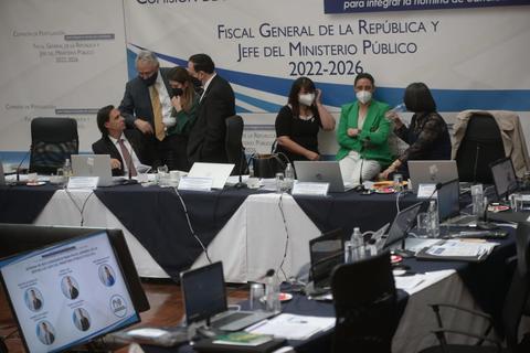 La decana que apoya a Consuelo Porras trabaja para el Organismo Judicial 