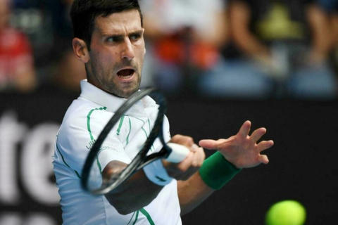 Djokovic contraataca y pide entrenarse para el Abierto de Australia