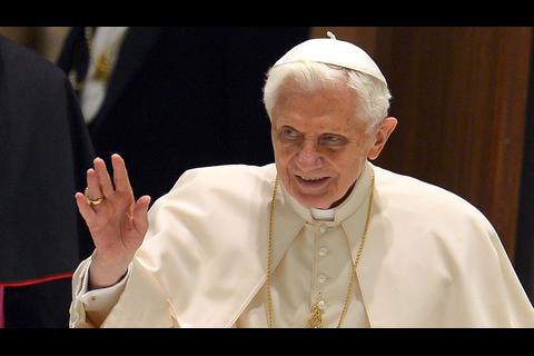 Benedicto XVI es acusado de inacción por casos de pedofilia en Alemania