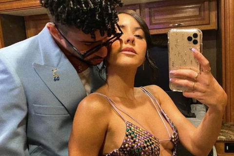 ¿Quién es la guapa mujer junto a Bad Bunny en video donde anuncia sus conciertos?