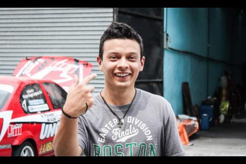 El guatemalteco que competirá contra los mejores del mundo en automovilismo