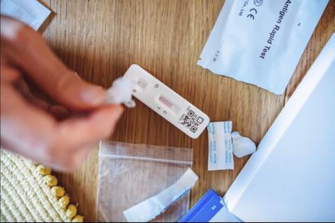 Paso a paso: así puedes realizarte la prueba casera de Covid-19