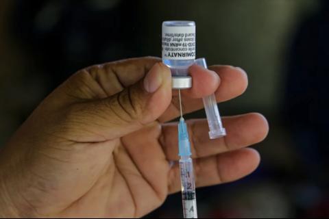 &iquest;Mayores de 12 a&ntilde;os podr&aacute;n recibir segunda dosis contra Covid de una marca diferente?