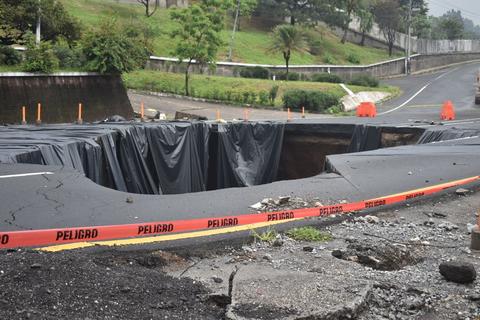 Estas son las medidas que tiene ahora el agujero de Villa Nueva