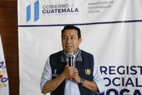 Exdiputado que pidió indemnización al Congreso, asume como titular del Mides