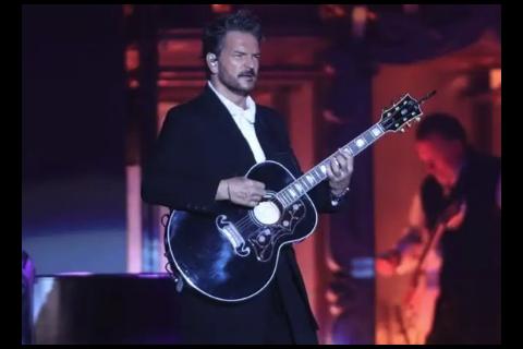 'Te quiero m&aacute;s que a Messi': Ricardo Arjona causa furor en Argentina 