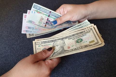 El tipo de cambio comienza a bajar en Guatemala