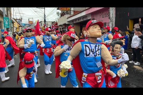 Tradicional Desfile de Fieros recorre Villa Nueva