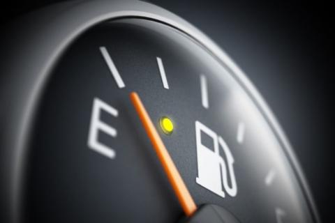 &iquest;Cu&aacute;ntos kil&oacute;metros puedes recorrer con la 'reserva' del tanque de gasolina?