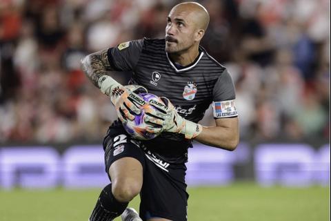 &iquest;De qu&eacute; manera consigui&oacute; Municipal un fichaje que deseaba un club argentino?