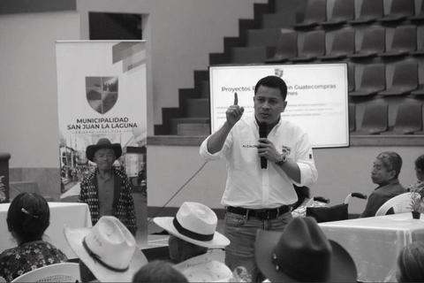 El caso del alcalde que hallaron muerto de un disparo en su casa