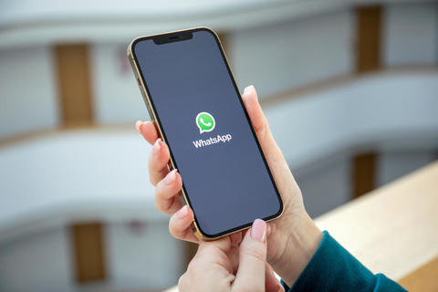 Los celulares que se quedar&aacute;n sin WhatsApp desde agosto 2024