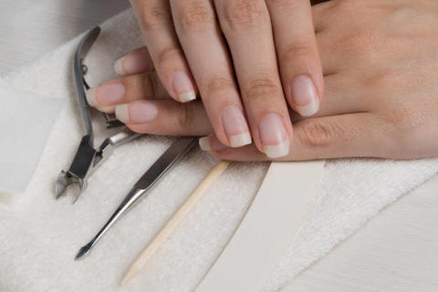 &iquest;C&oacute;mo obtener u&ntilde;as naturales, largas y fuertes?