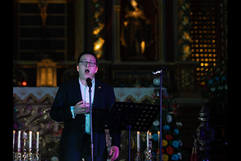 Guatemalteco estar&aacute; en coro de las mejores voces del mundo y as&iacute; puedes apoyarlo