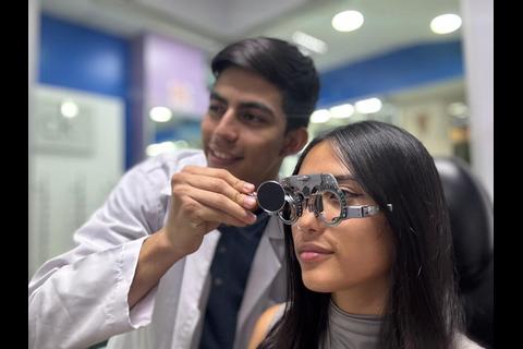 Cuida tu salud visual con estos consejos prácticos 