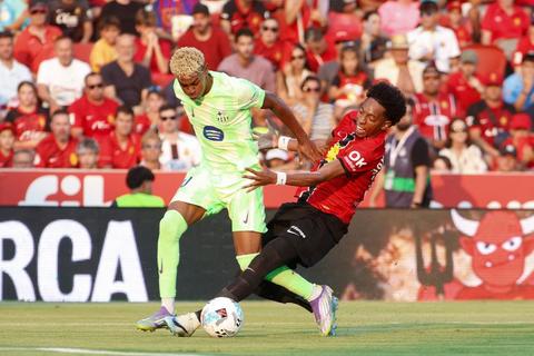 Barcelona comienza la defensa de la corona liguera con un triunfo ante Mallorca