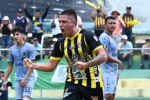 Aurora sigue firme en el Apertura y derrota al campe&oacute;n Antigua