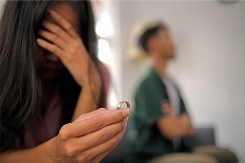 Matrimonios vs. divorcios: hasta que la ley los una o los separe