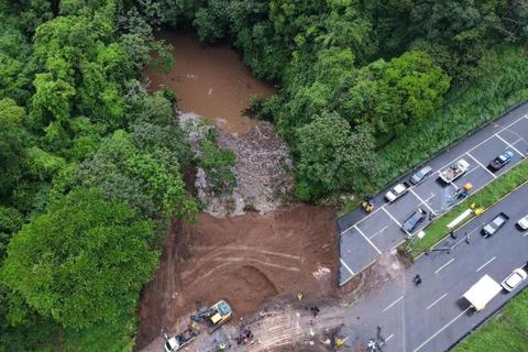 Carreteras da&ntilde;adas, bloqueos y lentitud desalienta la inversi&oacute;n extranjera en el pa&iacute;s