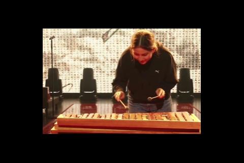 El equipo de Ricardo Arjona compite en un duelo de marimba