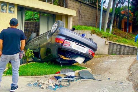 ¡Por conducir ebrio! Accidente en Santa Catarina Pinula queda grabado (video)