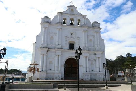 Siglos de Fe e Historia: La Parroquia que Sobrevivió a los Terremotos de Guatemala