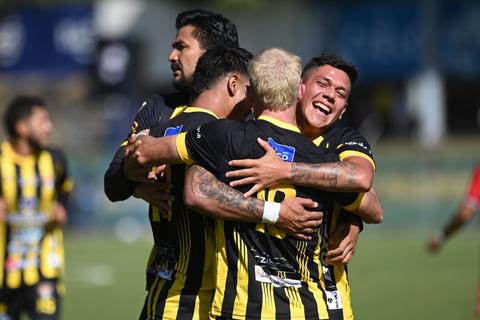 Aurora tumba a Malacateco y clasifica a semifinales del torneo Apertura 2025