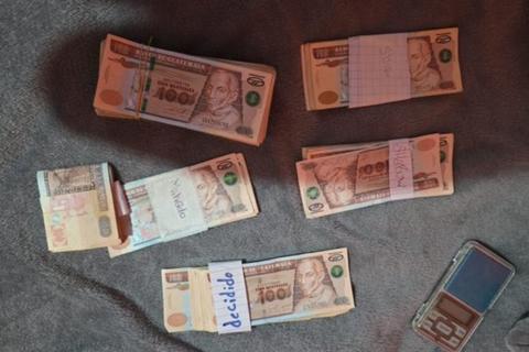 Allanamientos por extorsi&oacute;n: Capturan a pareja e incautan Q72 mil