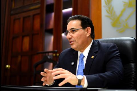 'Hay varias hip&oacute;tesis', dice ministro sobre fuga de pandilleros del Barrio 18