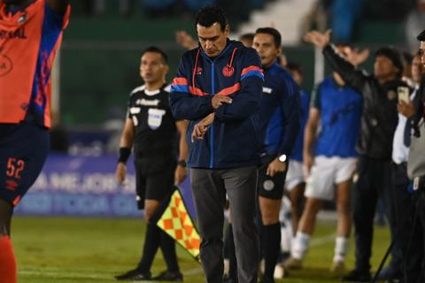 Mario Acevedo no duda de su equipo: 'Municipal sacar&aacute; adelante la serie'