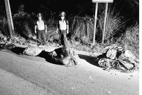 Localizan otros cuatro cuerpos envueltos en s&aacute;banas en zona 25