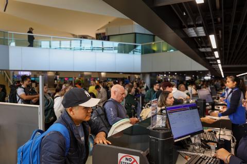 Aeropuerto Internacional La Aurora alcanza su m&aacute;xima capacidad