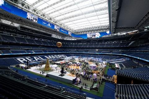 El Santiago Bernab&eacute;u se transforma en un parque navide&ntilde;o