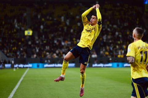 (VIDEO) Cristiano anota doblete y Al Nassr se afianza en el liderato