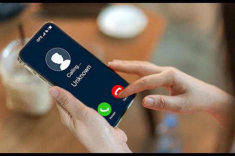 Las llamadas falsas de emergencias ponen vidas en riesgo