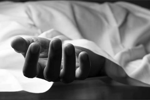 Localizan cuerpo sin vida en una acera en la zona 1 capitalina