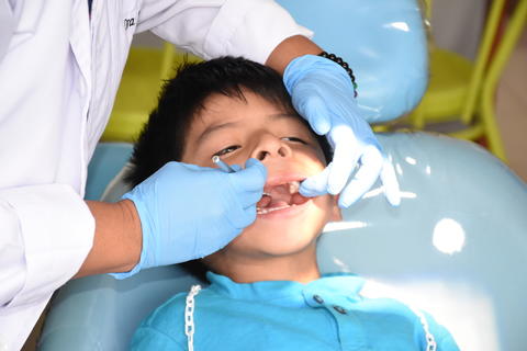 El cuidado de los dientes de leche comienza desde beb&eacute;s