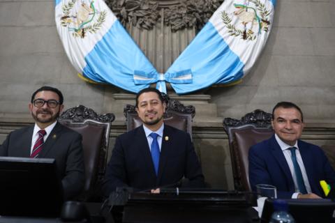 Un diputado podría perder su puesto en Junta Directiva por avalar el aumento salarial