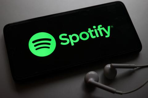 ¿Ya no puedes escuchar música en Spotify? Esta es la razón detrás
