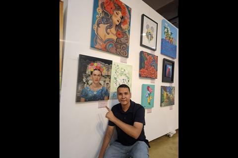 Retratos realistas que cruzan fronteras: Conoce al artista zacapaneco &Eacute;dgar Lemus