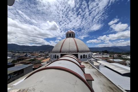 Terremotos, obispos y campanas: la historia detrás de la Catedral de San Marcos