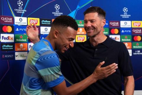 Mbappé defiende a Xabi Alonso: 'Tenemos que protegernos, la gente habla mucho'