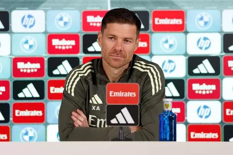 Xabi Alonso: '&iquest;Dudas? A pesar de lo que suene y quieran, somos muy s&oacute;lidos'