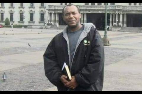 El poeta que regaló versos silvestres a su madre y cambió la voz Garífuna