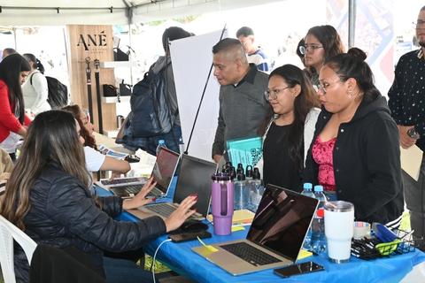 Jóvenes podrán aplicar a más de 500 plazas en feria de empleo para vacacionistas