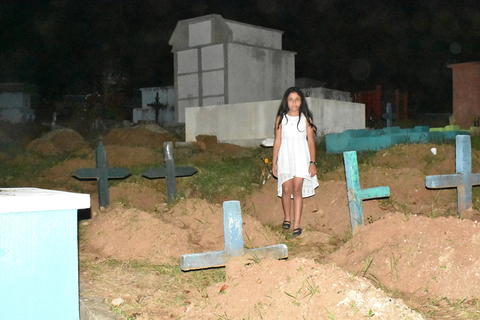 ¿Te atreves a jugar? El fantasma de María Mercedes que vaga por el cementerio