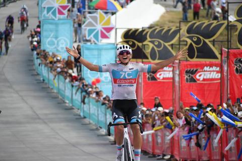 Sebastián Calderón gana la segunda etapa de la Vuelta, que tuvo cambio en la general