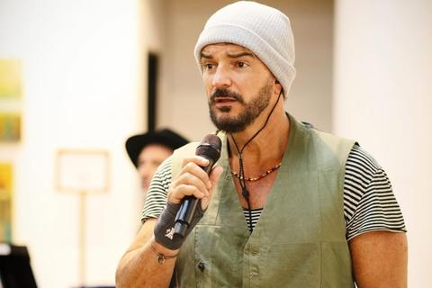 Historias de fans que viajar&aacute;n para ver la residencia de Arjona