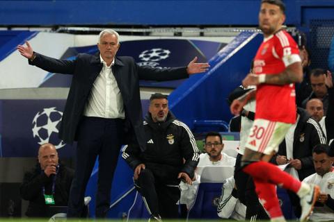 (VIDEO) Chelsea amarga el regreso de Mourinho a Stamford Bridge