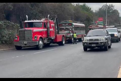 As&iacute; fueron trasladados los buses conducidos por pilotos ebrios (video)